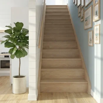 13 Prime Oak Tread With Oak Veneered Riser Straight Set - Classic Range