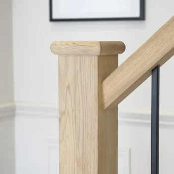 Oak Newel Post With Cap 90x90mm